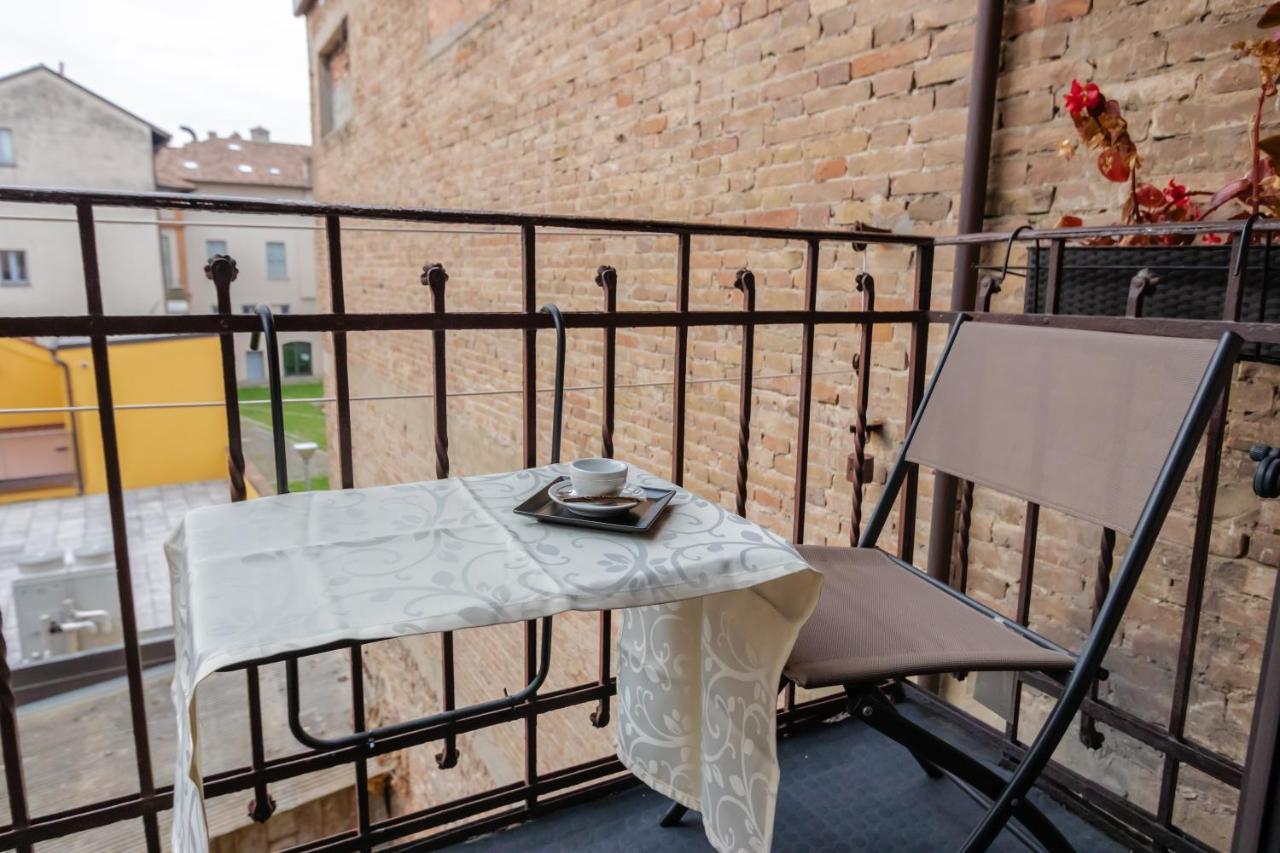 B&B Le Campane Ferrara Exterior photo