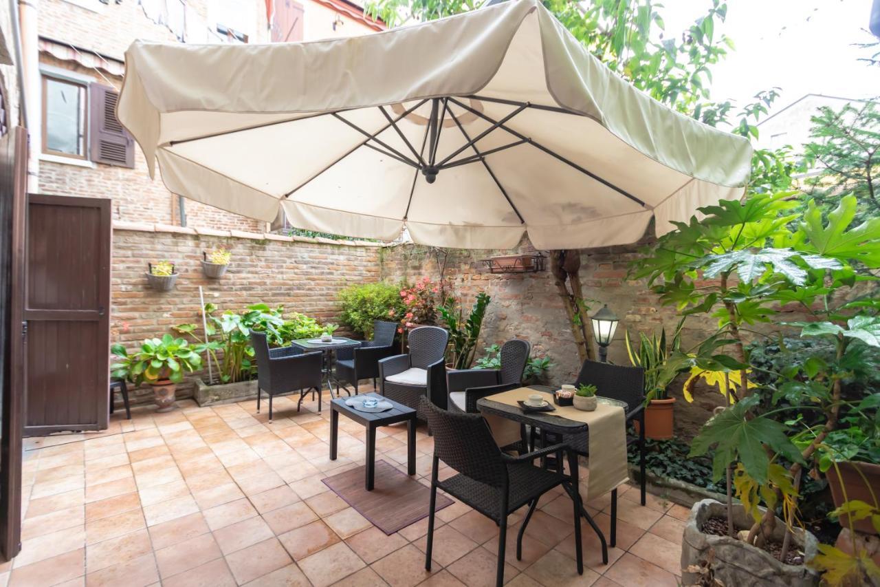 B&B Le Campane Ferrara Exterior photo