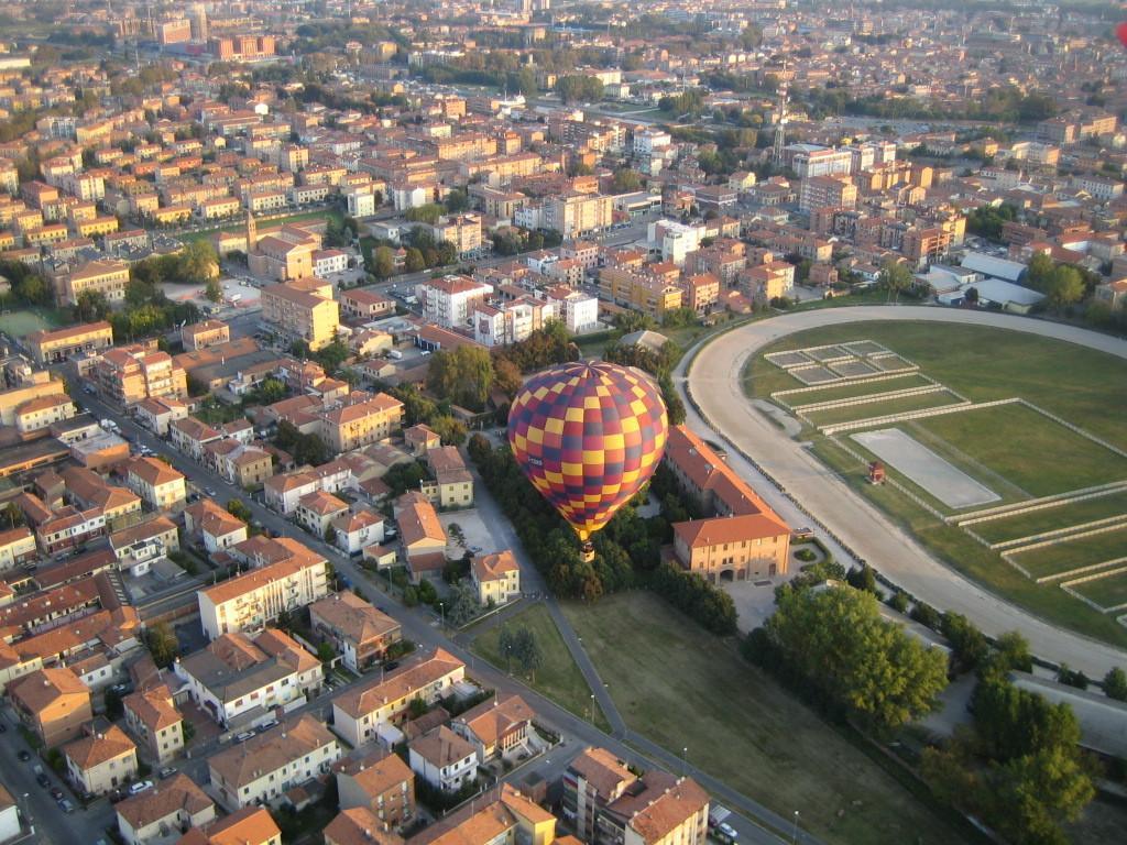 B&B Le Campane Ferrara Exterior photo